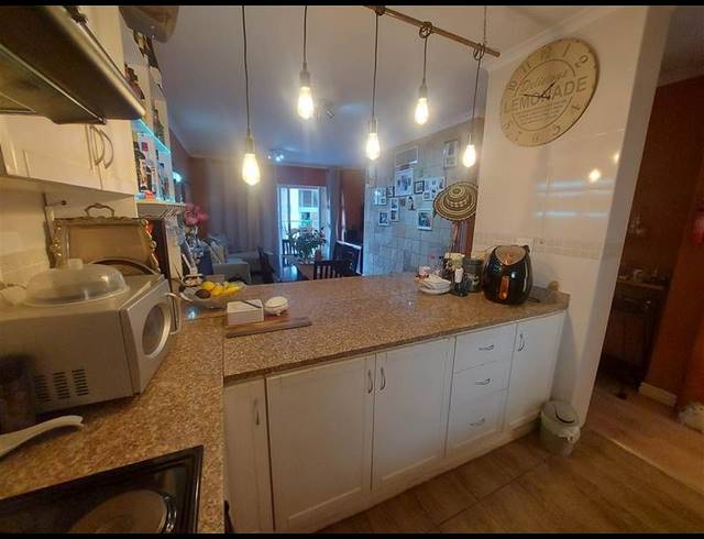 2 BEDROOM APARTMENT FOR SALE IN UMHLANGA RIDGE